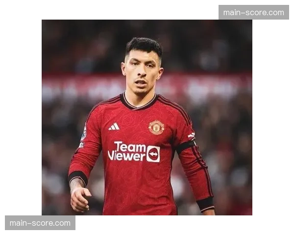 官方：曼联中卫利桑德罗-马丁内斯膝盖手术成功，赛季报销